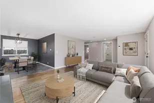 672 SE 4th Ave, Oak Harbor, WA 98277 - Photo 2