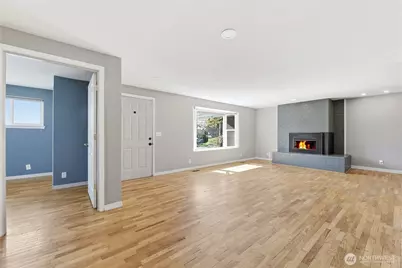 672 SE 4th Avenue, Oak Harbor, WA 98277 - Photo 4