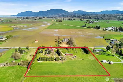 16068 Field Road, Bow, WA 98232 - Photo 2