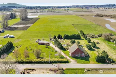 16068 Field Road, Bow, WA 98232 - Photo 6