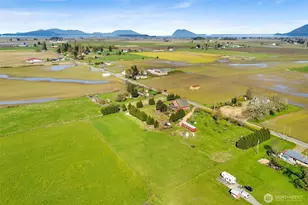 16068 Field Rd, Bow, WA 98232 - Photo 14