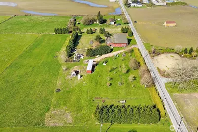 16068 Field Road, Bow, WA 98232 - Photo 12