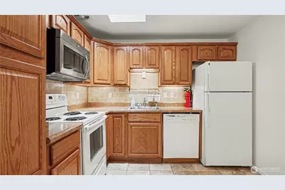 14600 SE 176th Street #J5, Renton, WA 98058 - Photo 12