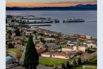 216 Caspers Street, Edmonds, WA 98020 - Photo 4