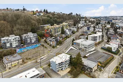 1758 Dexter Avenue N #4, Seattle, WA 98109 - Photo 34