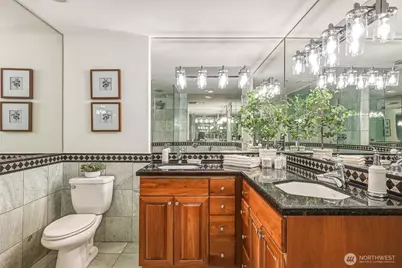 311 E Republican Street #602, Seattle, WA 98102 - Photo 28