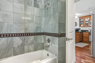 311 E Republican Street #602, Seattle, WA 98102 - Photo 20