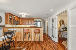 311 E Republican St, Seattle, WA 98102 - Photo 10