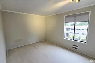 11010 NE 68th St, Kirkland, WA 98033 - Photo 6