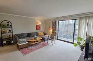 11010 NE 68th St, Kirkland, WA 98033 - Photo 4