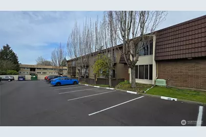 11010 NE 68th Street #627, Kirkland, WA 98033 - Photo 14