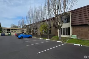 11010 NE 68th St, Kirkland, WA 98033 - Photo 14