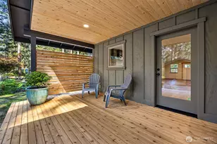 11408 Laurel Pl, Anderson Island, WA 98303 - Photo 16