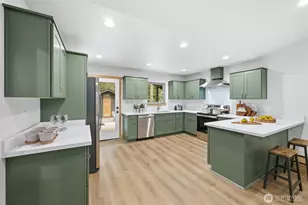 11408 Laurel Pl, Anderson Island, WA 98303 - Photo 10