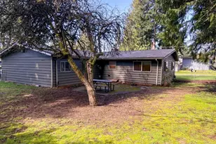 8328 200th St SW, Edmonds, WA 98026 - Photo 4