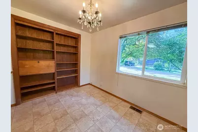 8328 200th Street SW, Edmonds, WA 98026 - Photo 10