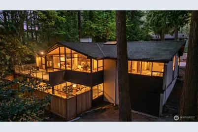 7236 NE 121st Place, Kirkland, WA 98034 - Photo 2