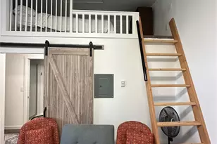 1435 Crestview Dr, Camano Island, WA 98282 - Photo 4