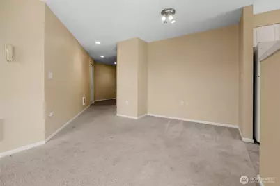 4343 Roosevelt Way NE #401, Seattle, WA 98105 - Photo 12