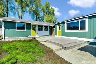 8705 12th St NE, Lake Stevens, WA 98258 - Photo 1