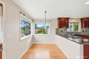 206 E Wall St, Camano Island, WA 98282 - Photo 6