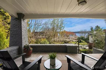 2647 Cascadia Avenue S, Seattle, WA 98144 - Photo 4