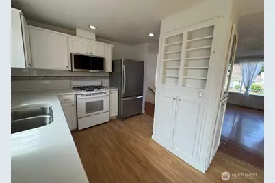 11909 SE 210th Place, Kent, WA 98031 - Photo 10