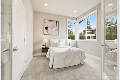 24387 NE 24th Street, Sammamish, WA 98074 - Photo 18