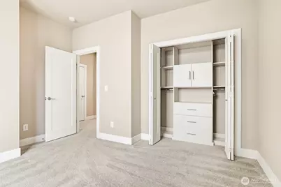 24387 NE 24th Street, Sammamish, WA 98074 - Photo 30