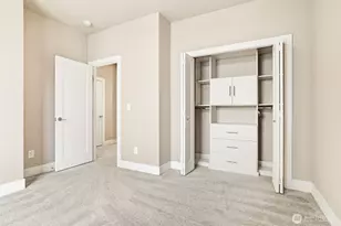 24387 NE 24th St, Sammamish, WA 98074 - Photo 30