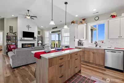 8090 Desert Sage Court SE, Othello, WA 99344 - Photo 18
