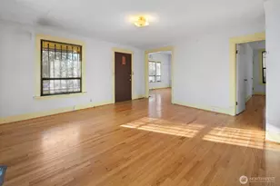 3226 S Edmunds St, Seattle, WA 98118 - Photo 6