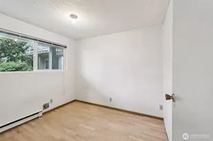 5806 200th St SW, Lynnwood, WA 98036 - Photo 14