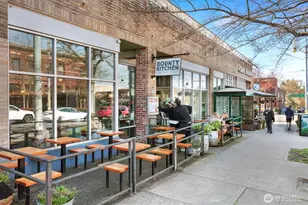 1818 Bigelow Ave N, Seattle, WA 98109 - Photo 28