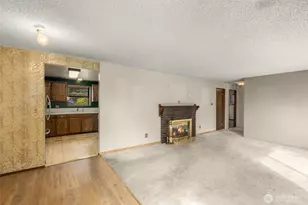 20401 25th Ave NE, Shoreline, WA 98155 - Photo 4