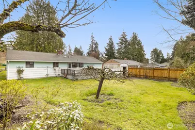 20401 25th Avenue NE, Shoreline, WA 98155 - Photo 1