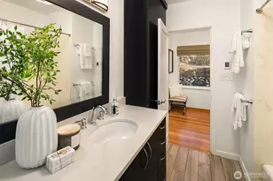 4240 W Cramer St, Seattle, WA 98199 - Photo 4