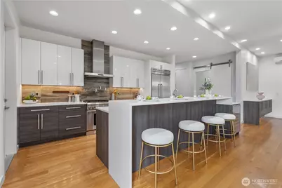 10315 NE 65th Wy, Kirkland, WA 98033 - Photo 4