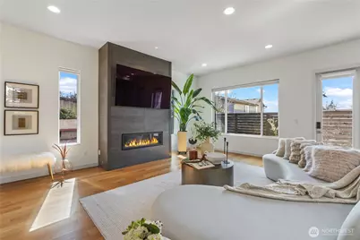 10315 NE 65th Wy, Kirkland, WA 98033 - Photo 8