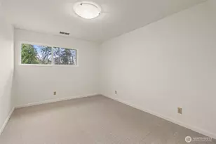 8615 184th St SW, Edmonds, WA 98026 - Photo 26