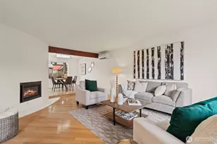 8615 184th St SW, Edmonds, WA 98026 - Photo 4