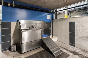 2911 2nd Ave, Seattle, WA 98121 - Photo 20