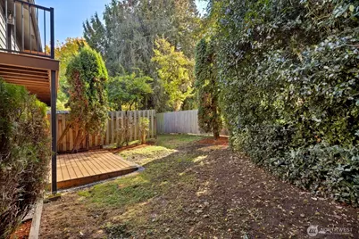 845 Kirkland Way, Kirkland, WA 98033 - Photo 6