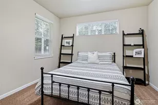 7402 46th St W, University Place, WA 98466 - Photo 14