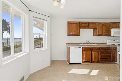 1510 Peace Portal Drive #C2, Blaine, WA 98230 - Photo 10