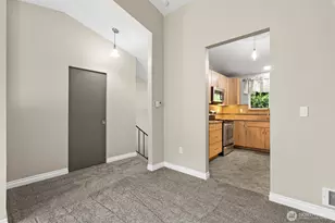 8503 S 259th St, Kent, WA 98030 - Photo 6