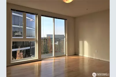 3104 Western Avenue #513, Seattle, WA 98121 - Photo 4
