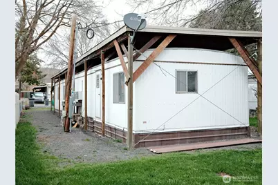 305 Burdin Boulevard, Grand Coulee, WA 99133 - Photo 6