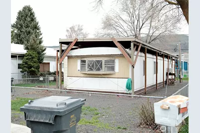 305 Burdin Boulevard, Grand Coulee, WA 99133 - Photo 1