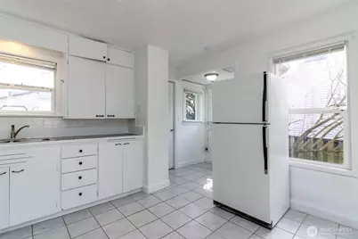 5637 S I Street, Tacoma, WA 98408 - Photo 8